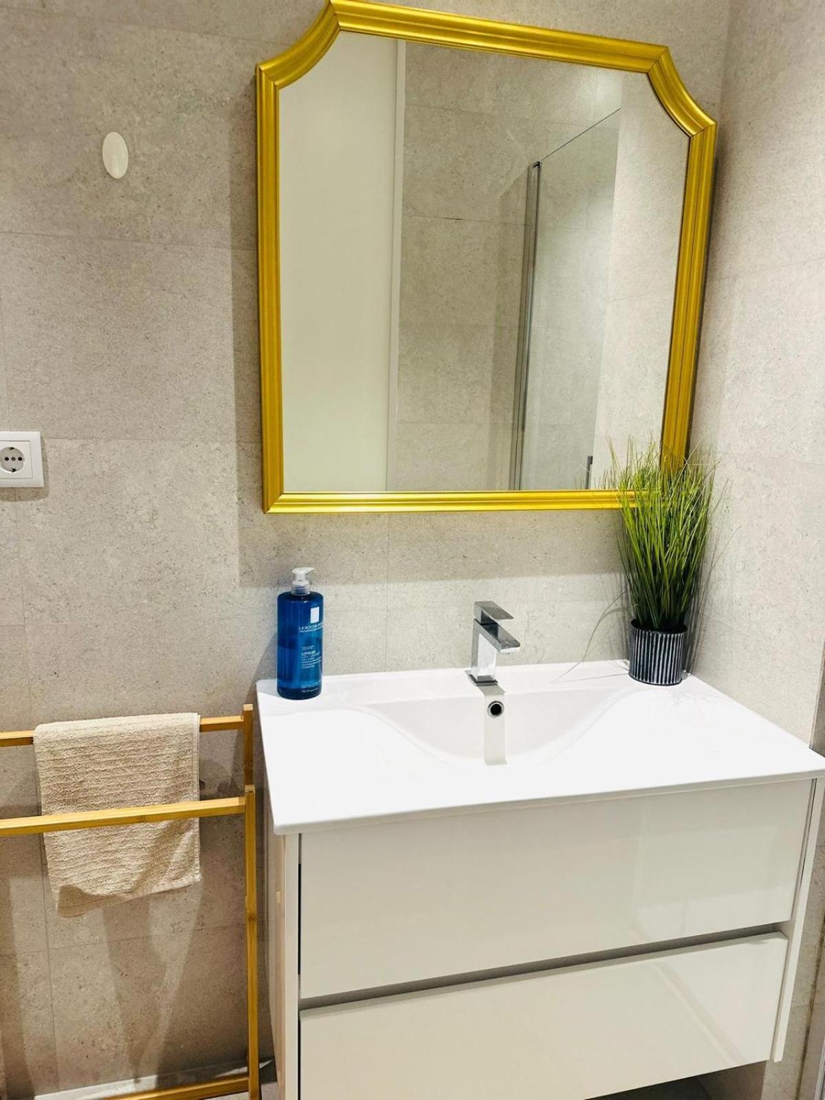 87 Center Flat Ideal For Groups And Families Lissabon