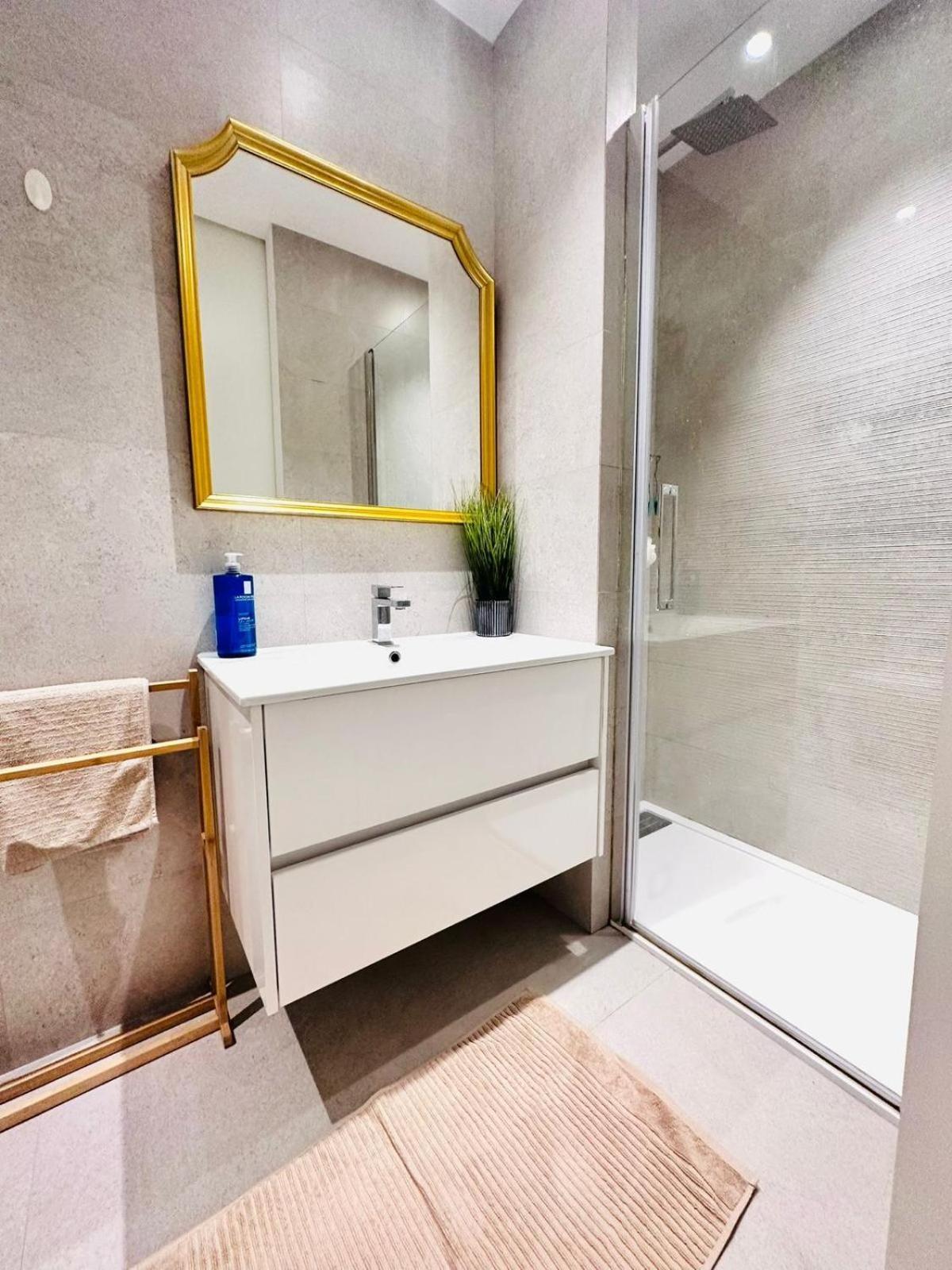 87 Center Flat Ideal For Groups And Families * Lissabon