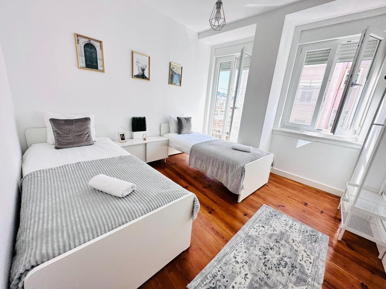 87 Center Flat Ideal For Groups And Families Lissabon
